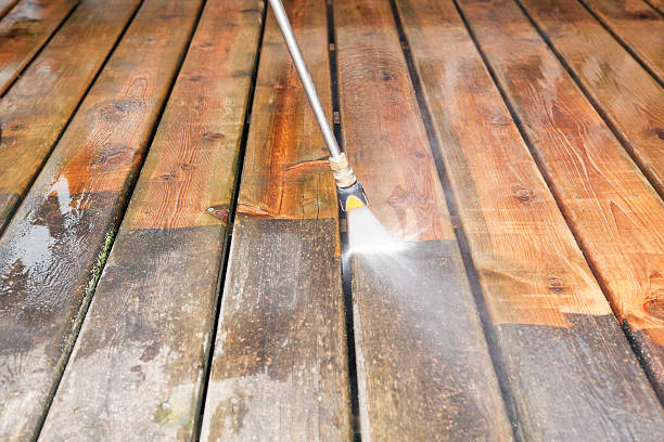 Best Deck Pressure Washing  in Altavista, VA